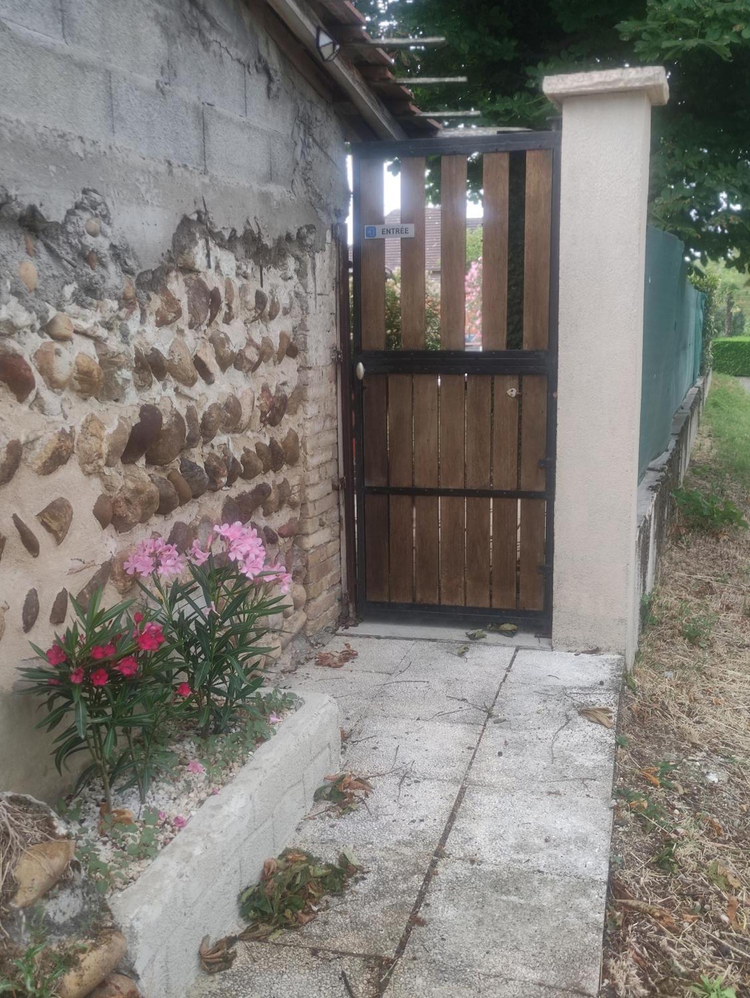 Chez Nono Et Vero Roussillon  Exterior photo